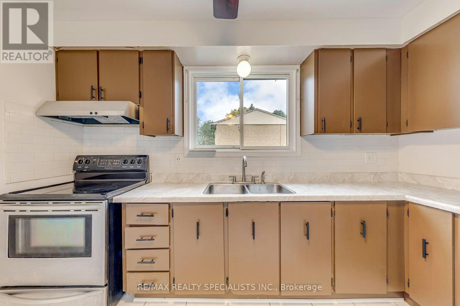 7-325 Mary Street, Hamilton, ON, L8L 8A2 - 13
