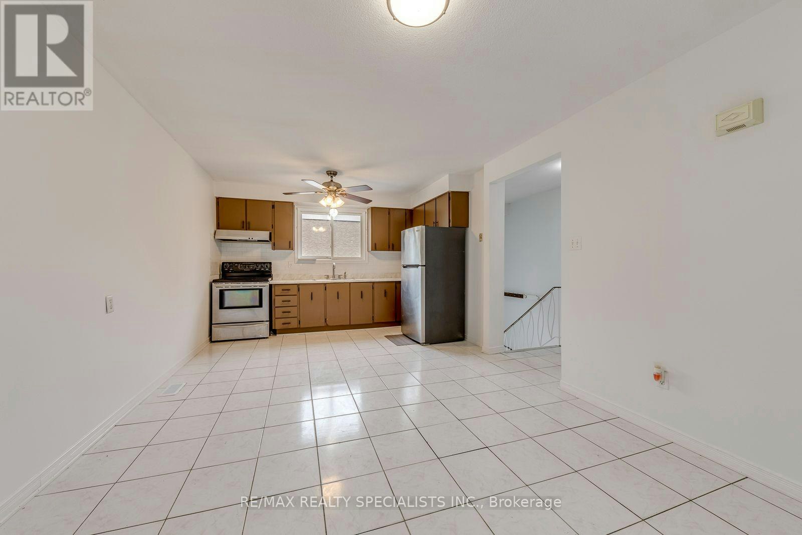 7-325 Mary Street, Hamilton, ON, L8L 8A2 - 8