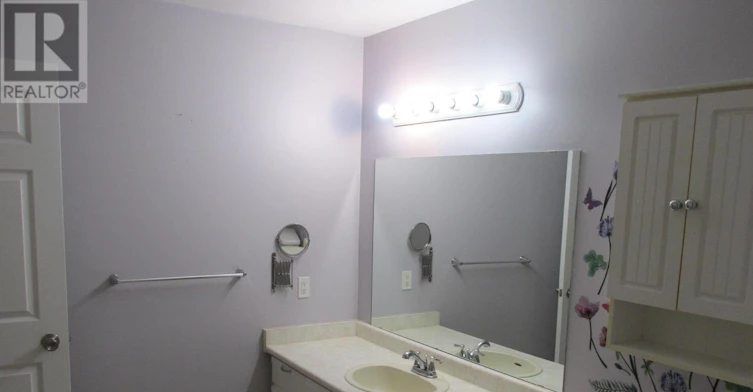 203-5 Niagara Street, Grimsby, ON, L3M 5A3 - 14