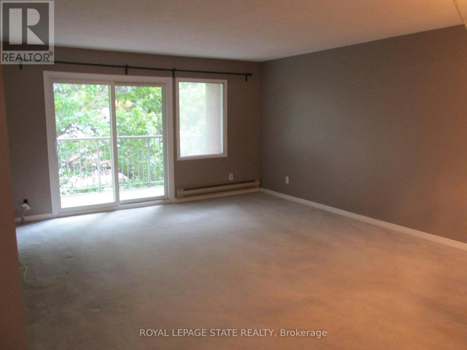 203-5 Niagara Street, Grimsby, ON, L3M 5A3 - 4