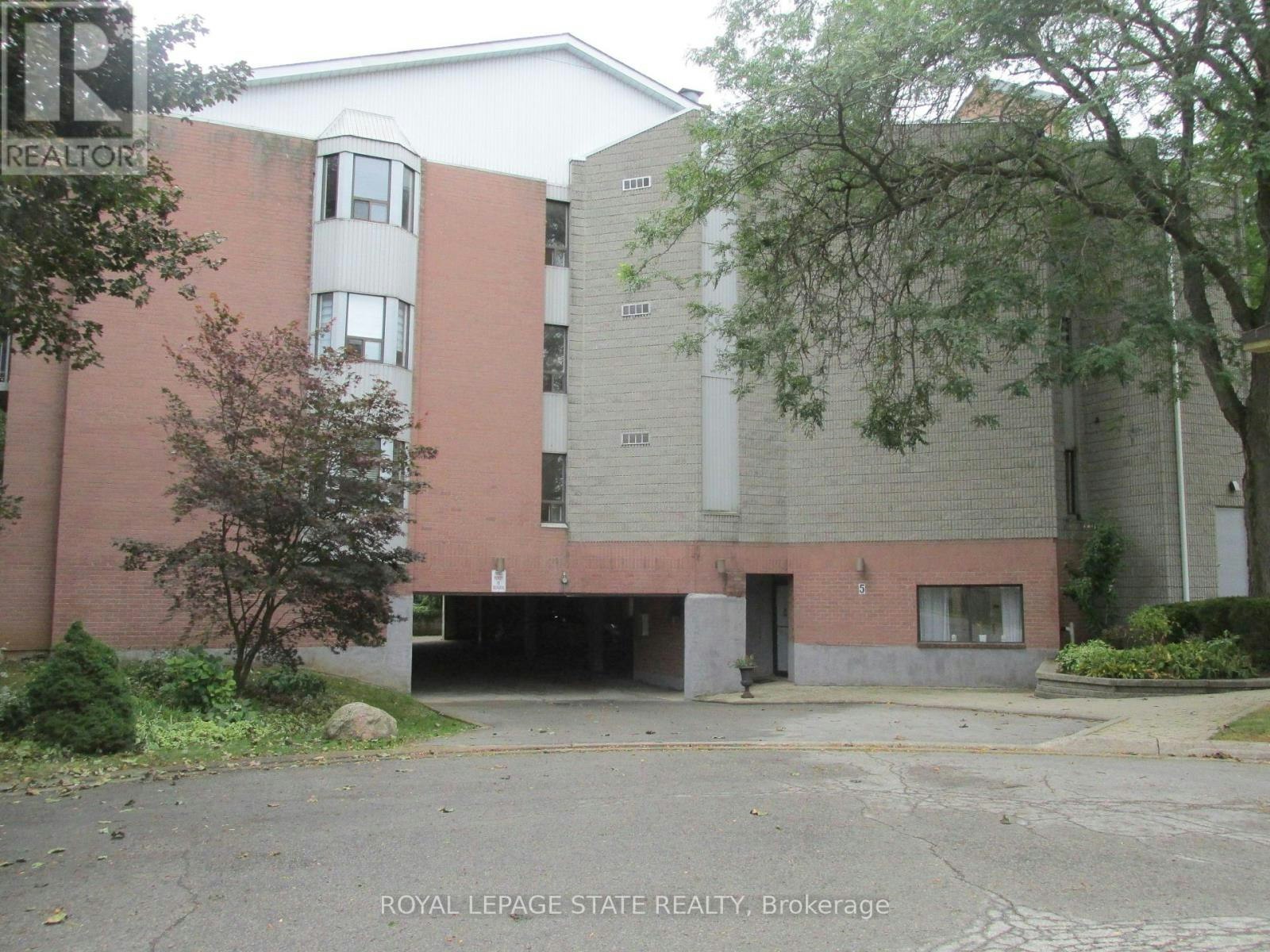 203-5 Niagara Street, Grimsby, ON, L3M 5A3