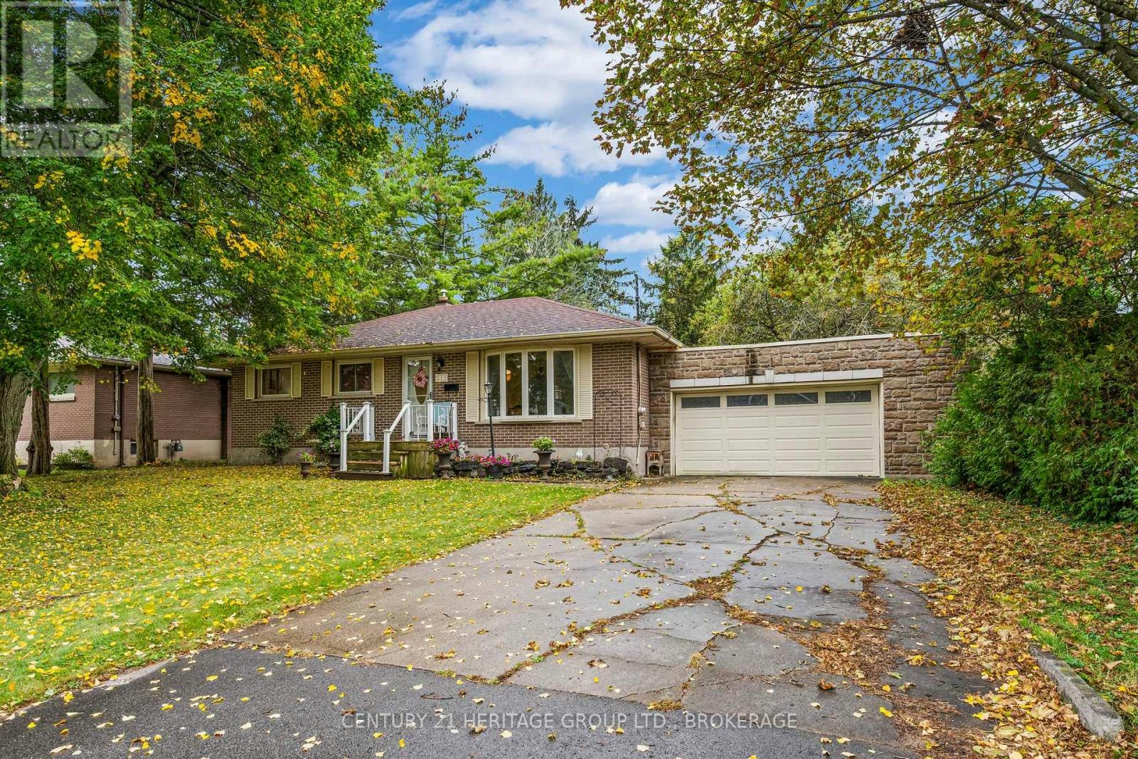 413 Maple Ridge Drive, Kingston, ON, K7M 5P1
