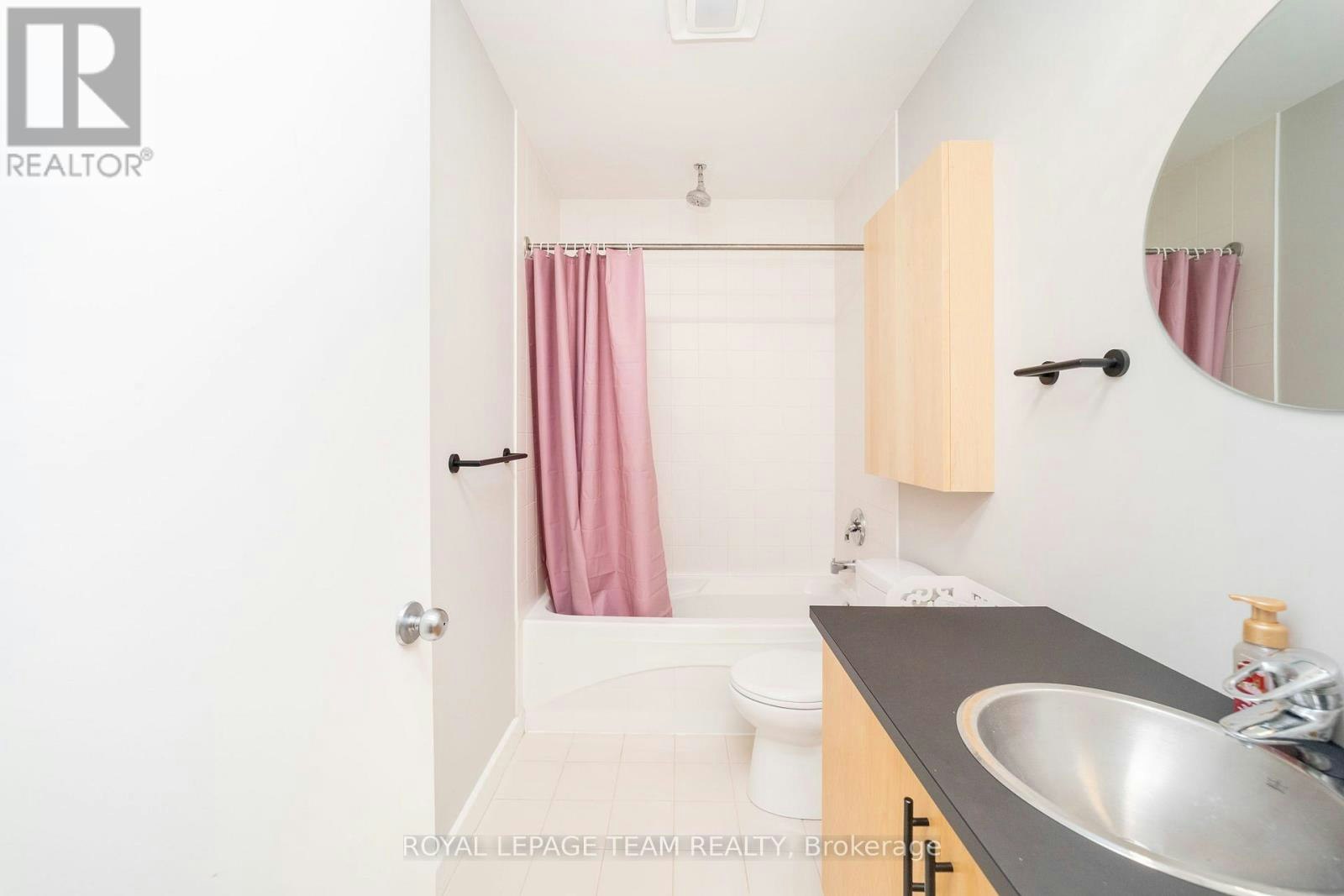 209-180 York Street, Ottawa, ON, K1N 1J6 - 9
