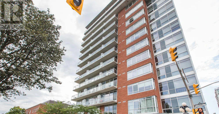 209-180 York Street, Ottawa, ON, K1N 1J6