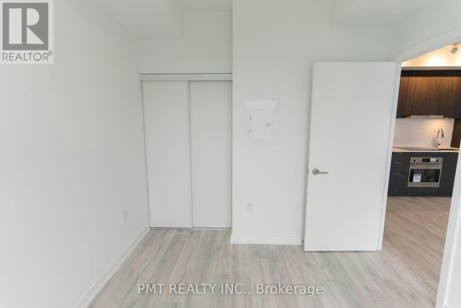N2610-7 Golden Lion Heights, Toronto, ON, M2M 0C1 - 8