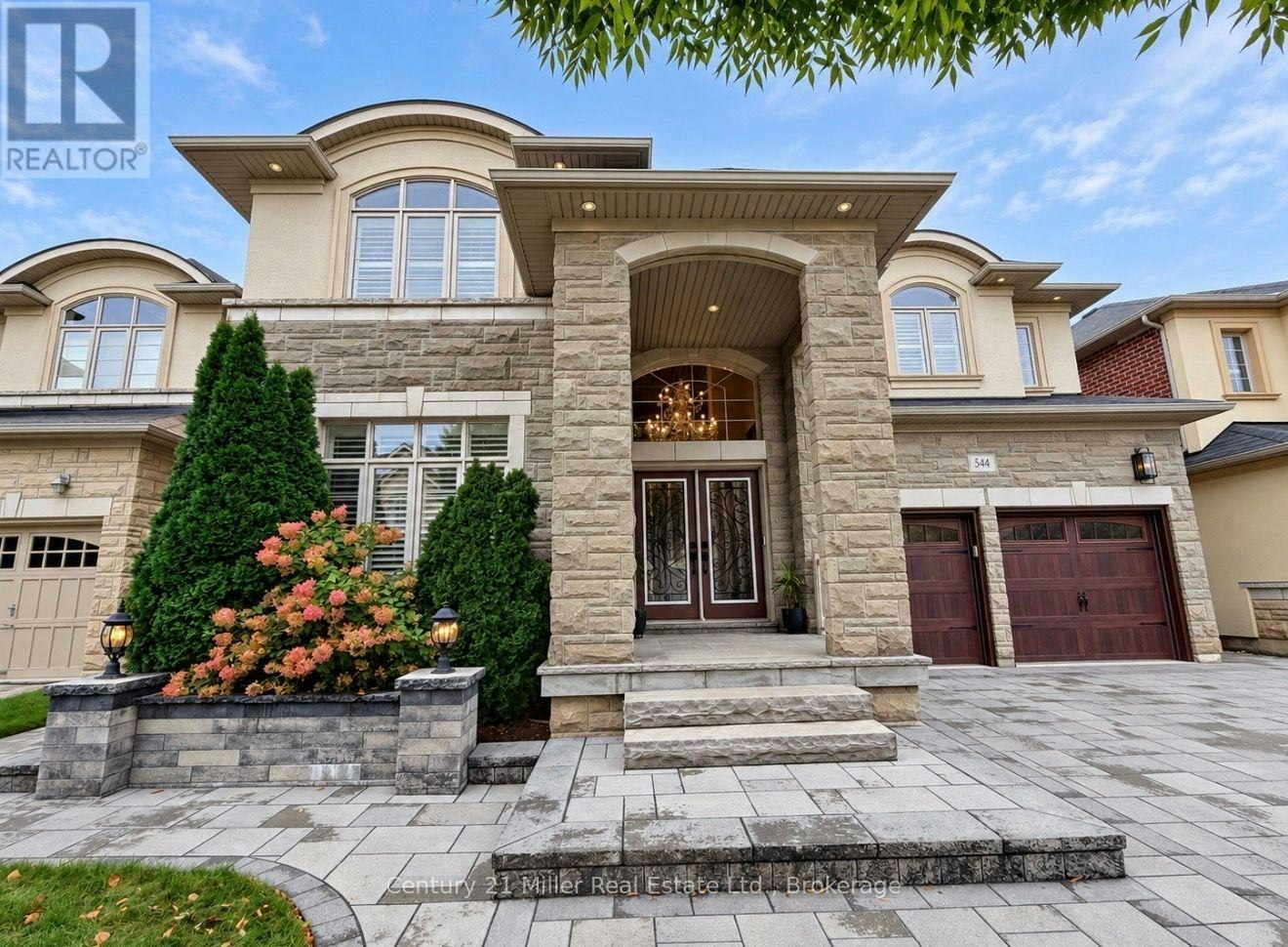 544 Bridgeview Road, Oakville, ON, L6M 0P3