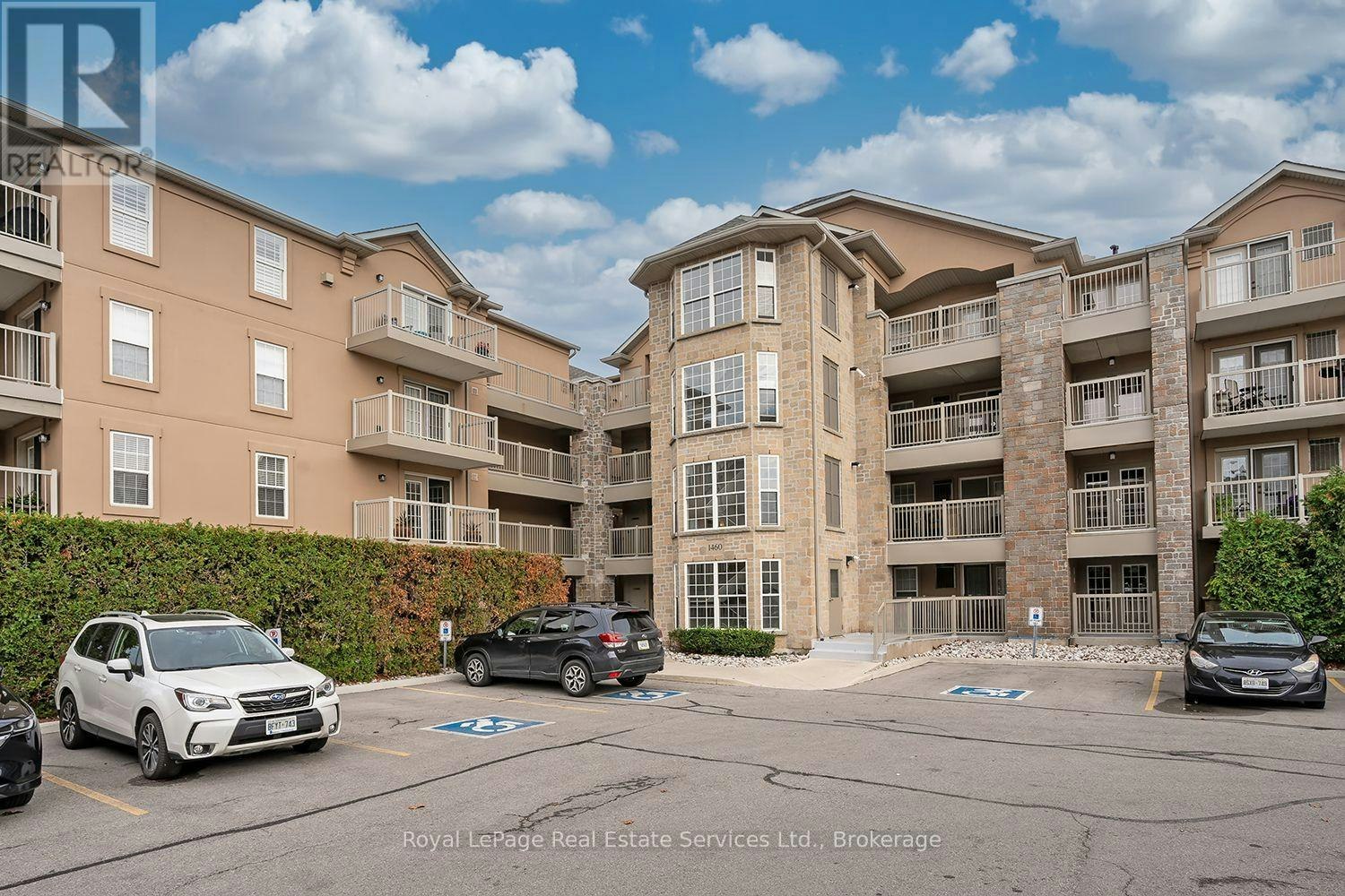 111-1460 Bishops Gate, Oakville, ON, L6M 4N5