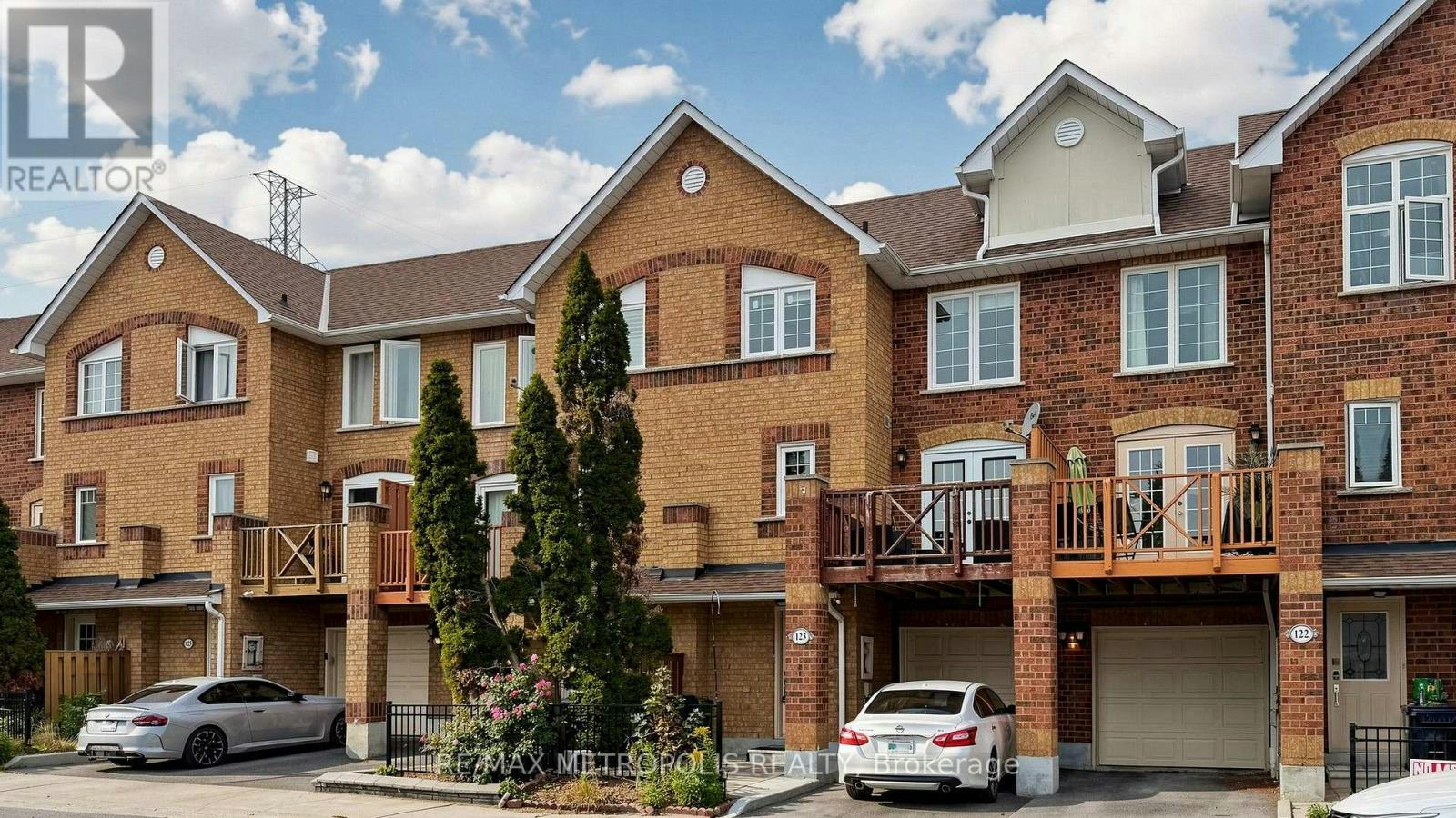 123-2 Hedge End Road, Toronto, ON, M1B 5Z8 - 2