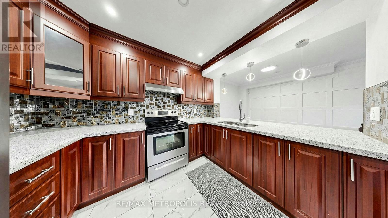 123-2 Hedge End Road, Toronto, ON, M1B 5Z8 - 16