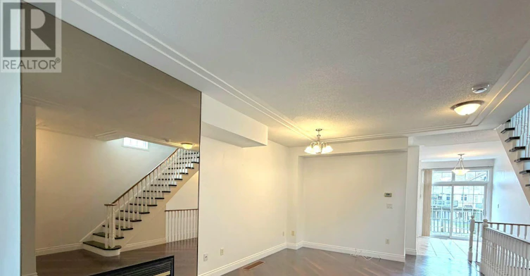 19-10 Post Oak Drive, Richmond Hill, ON, L4E 4H8 - 2