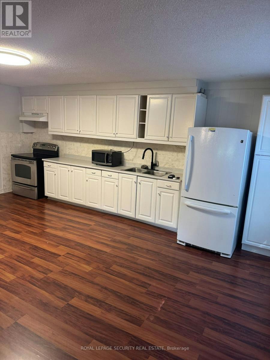 LOWER B-10432 Islington Avenue, Vaughan, ON, L0T 1C0 - 6