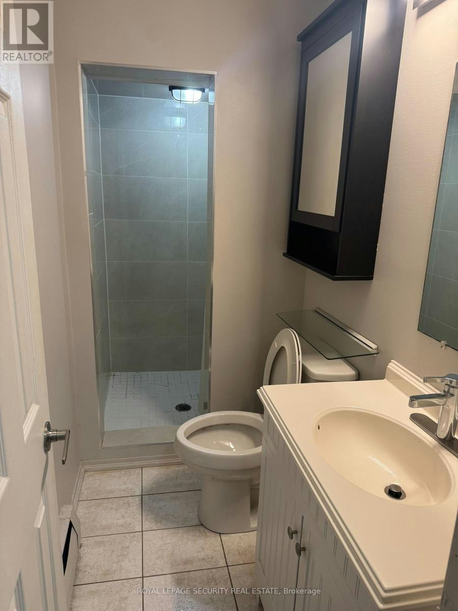 LOWER B-10432 Islington Avenue, Vaughan, ON, L0T 1C0 - 9