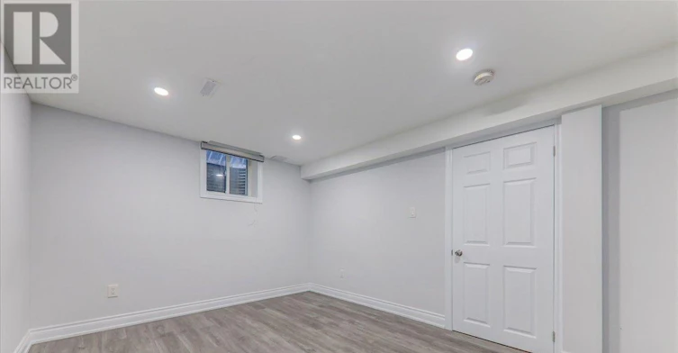 50 Marydale Avenue S, Markham, ON, L3S 3N3 - 9