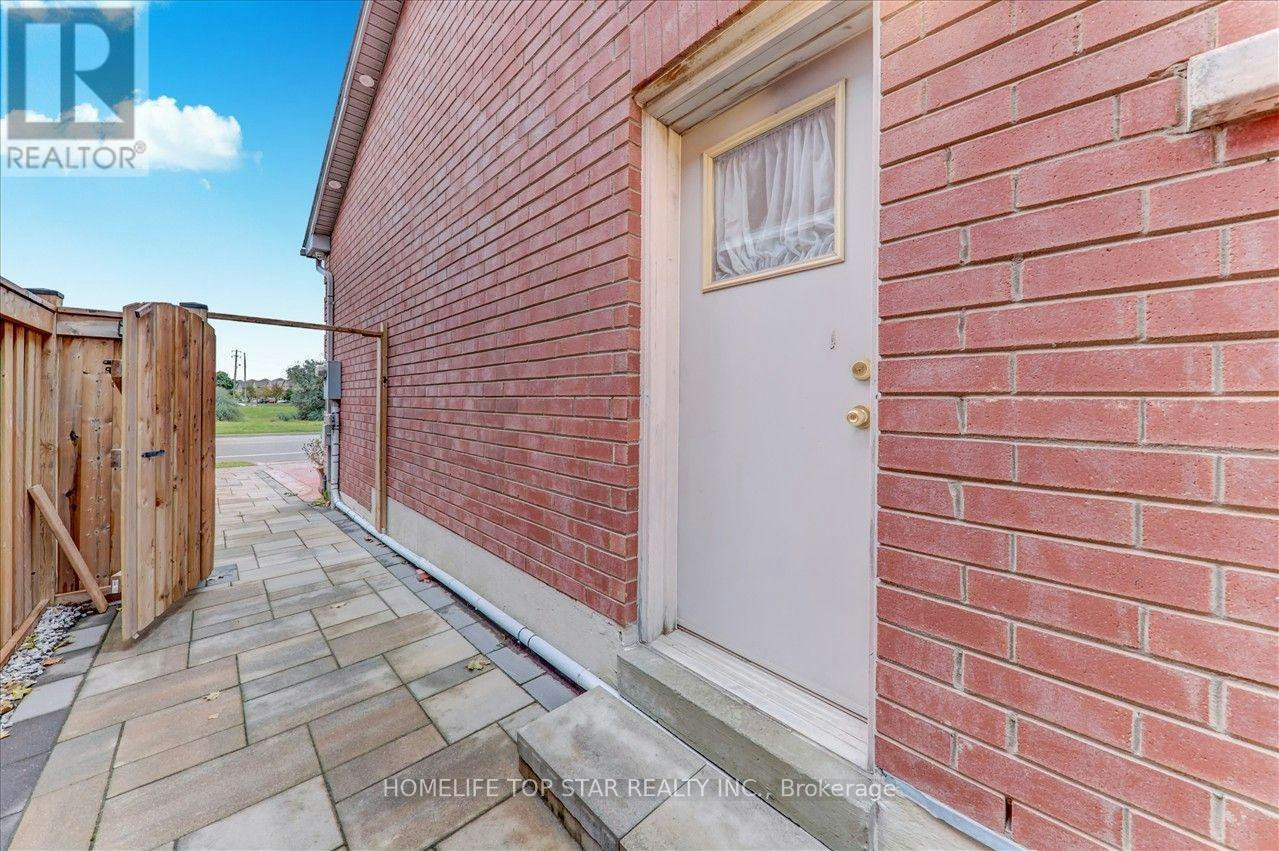 50 Marydale Avenue S, Markham, ON, L3S 3N3 - 3
