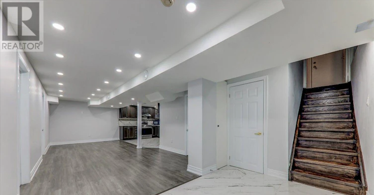 50 Marydale Avenue S, Markham, ON, L3S 3N3 - 4