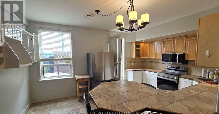 1-41 Dunlop Street E, Barrie, ON, L4M 1L2 - 2
