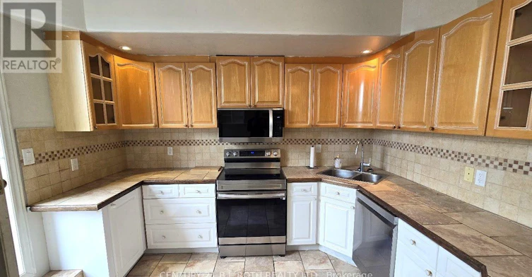 1-41 Dunlop Street E, Barrie, ON, L4M 1L2 - 4