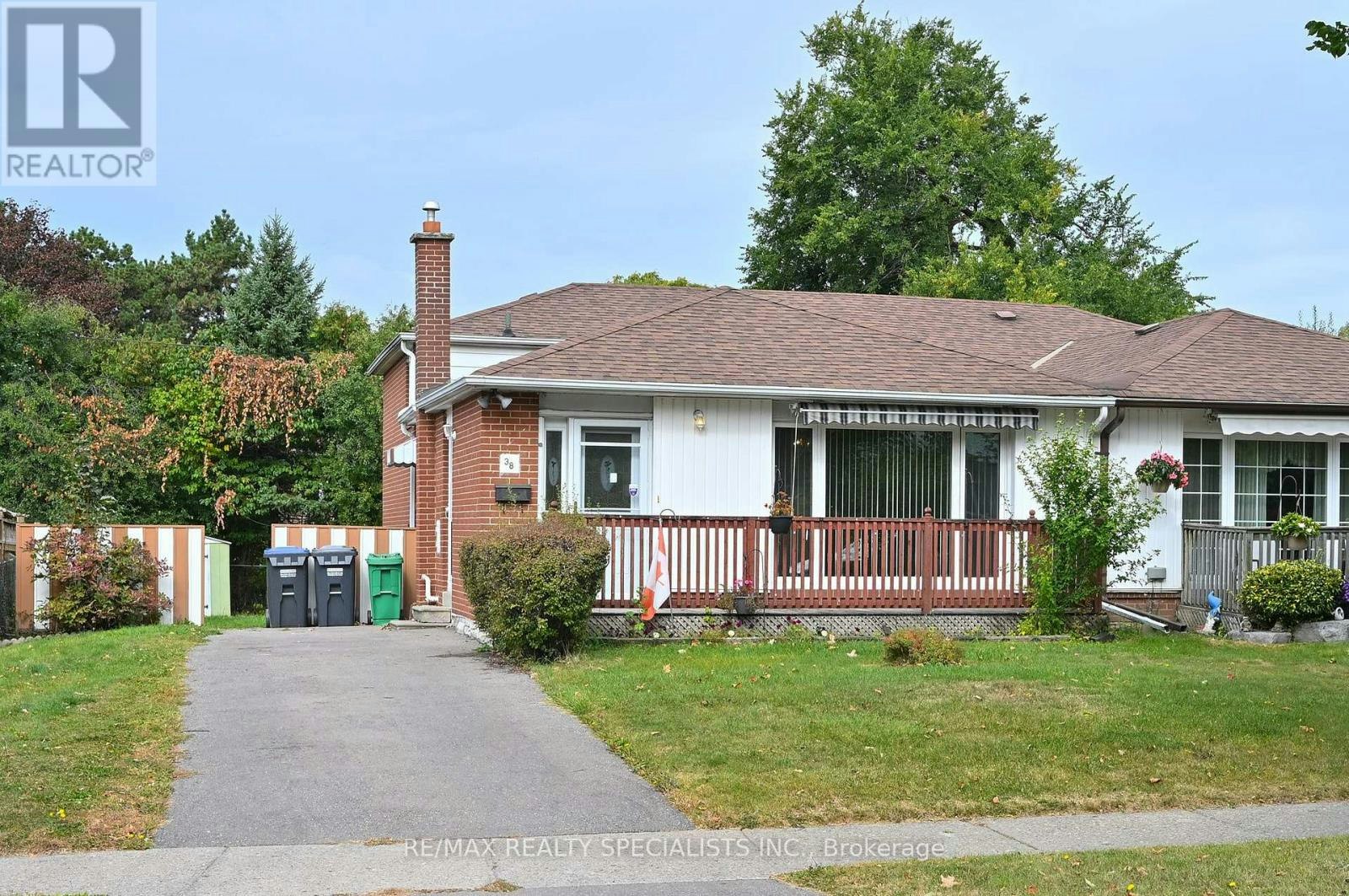 38 Algonquin Boulevard, Brampton, ON, L6T 1R9