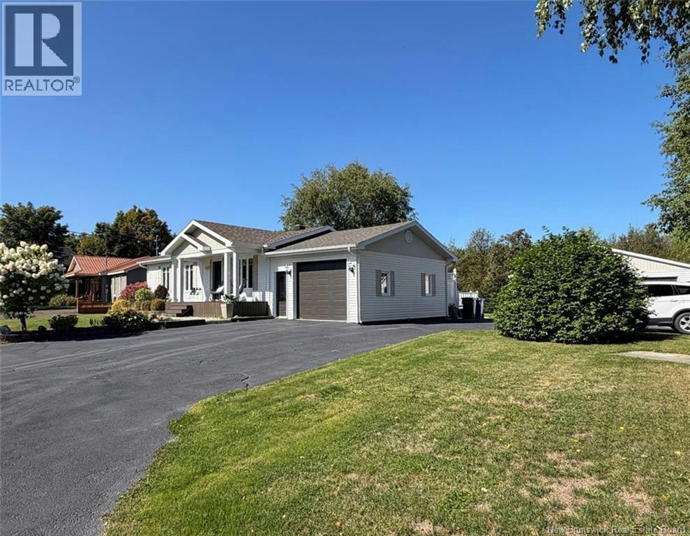 12 Eugène Street, Edmundston, NB, E7C 1R2