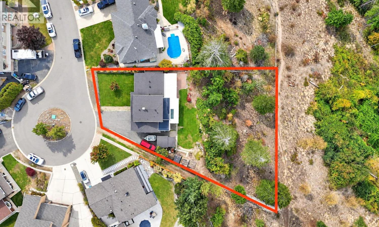 2571 Pineridge Place