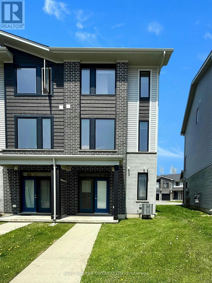 164-177 Edgevalley Road, London, ON, N5V 0C5 - 2