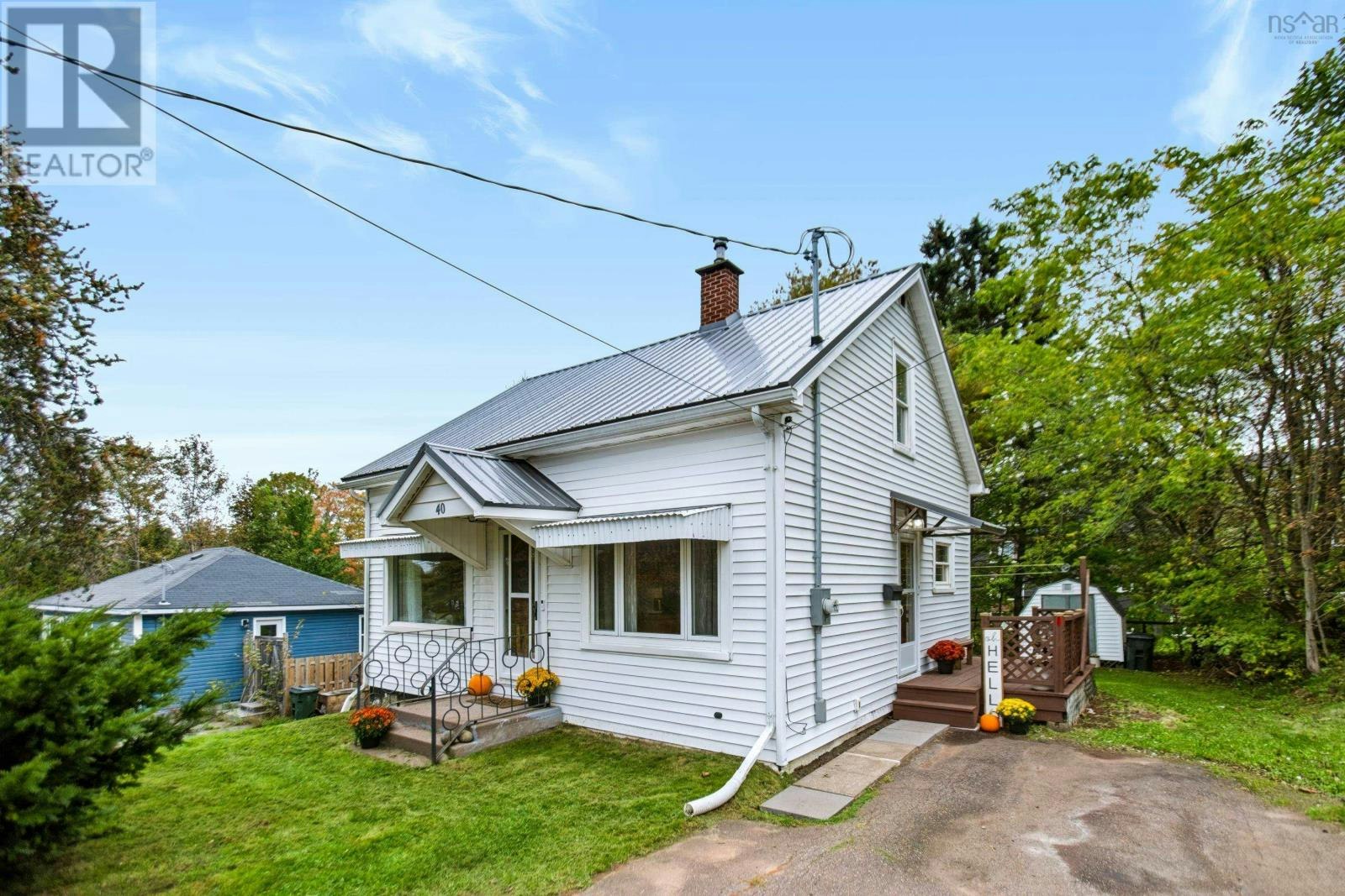 40 Charles Street, Amherst, NS, B4H 3P8