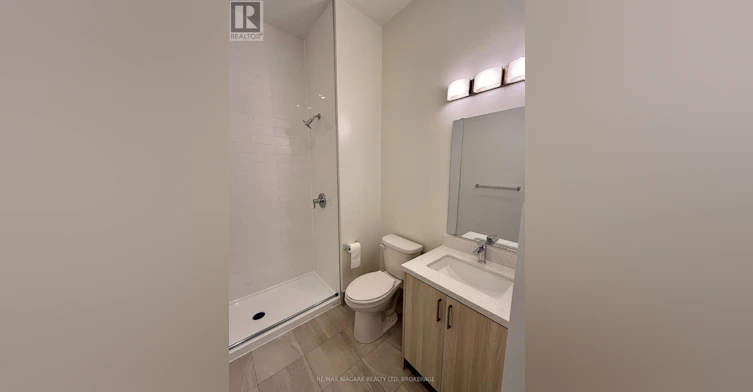 128-350 Prince Charles Drive, Welland, ON, L3C 7B3 - 8