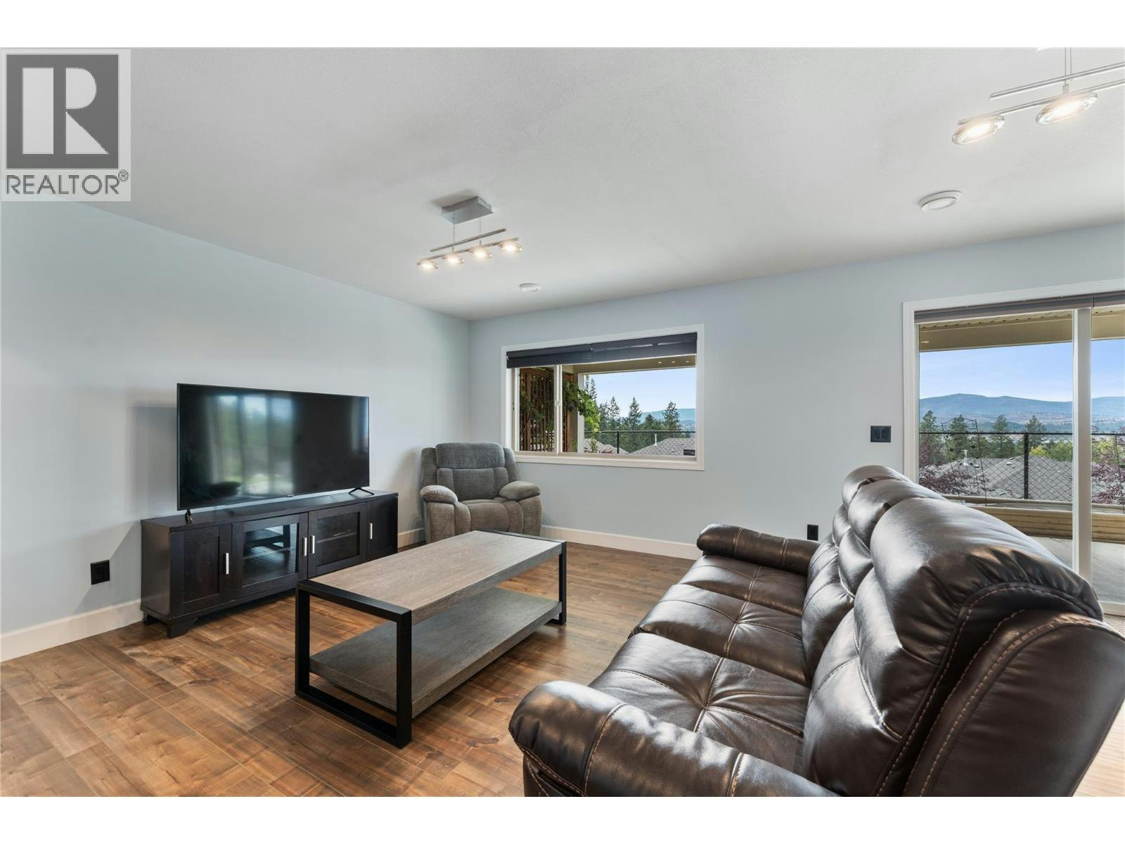3516 Camelback Drive, Kelowna, BC, V1X 8A7 - 40