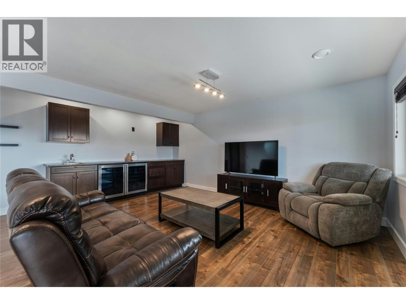 3516 Camelback Drive, Kelowna, BC, V1X 8A7 - 43