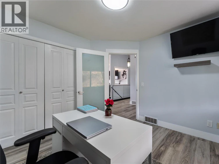 3516 Camelback Drive, Kelowna, BC, V1X 8A7 - 7