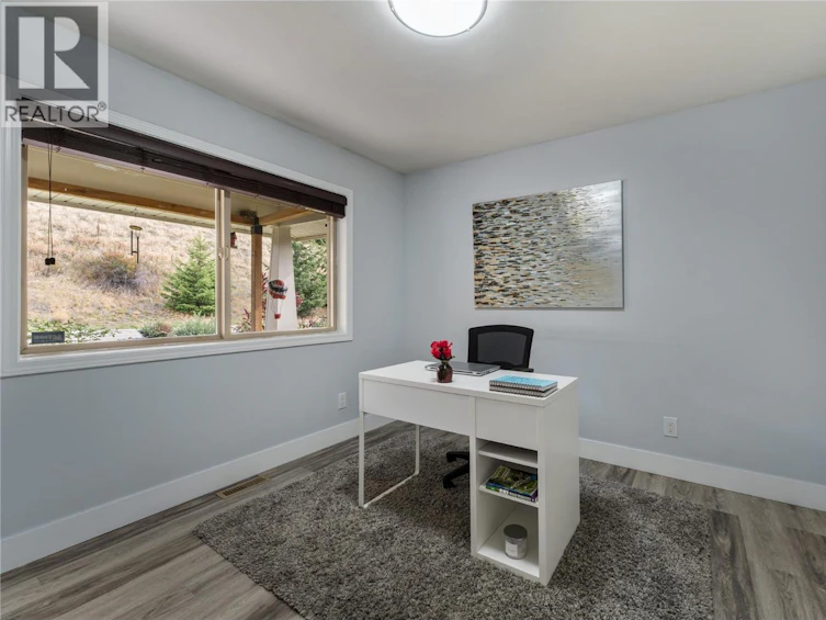 3516 Camelback Drive, Kelowna, BC, V1X 8A7 - 5