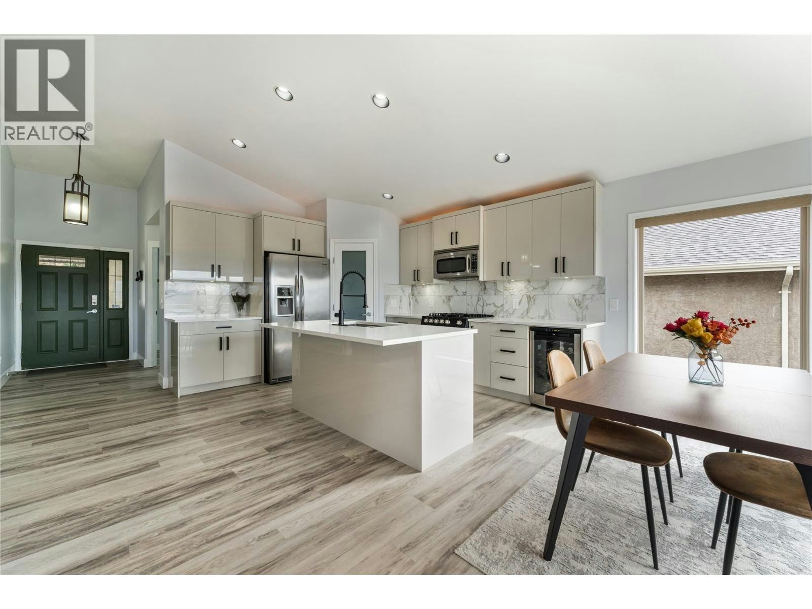 3516 Camelback Drive, Kelowna, BC, V1X 8A7 - 11