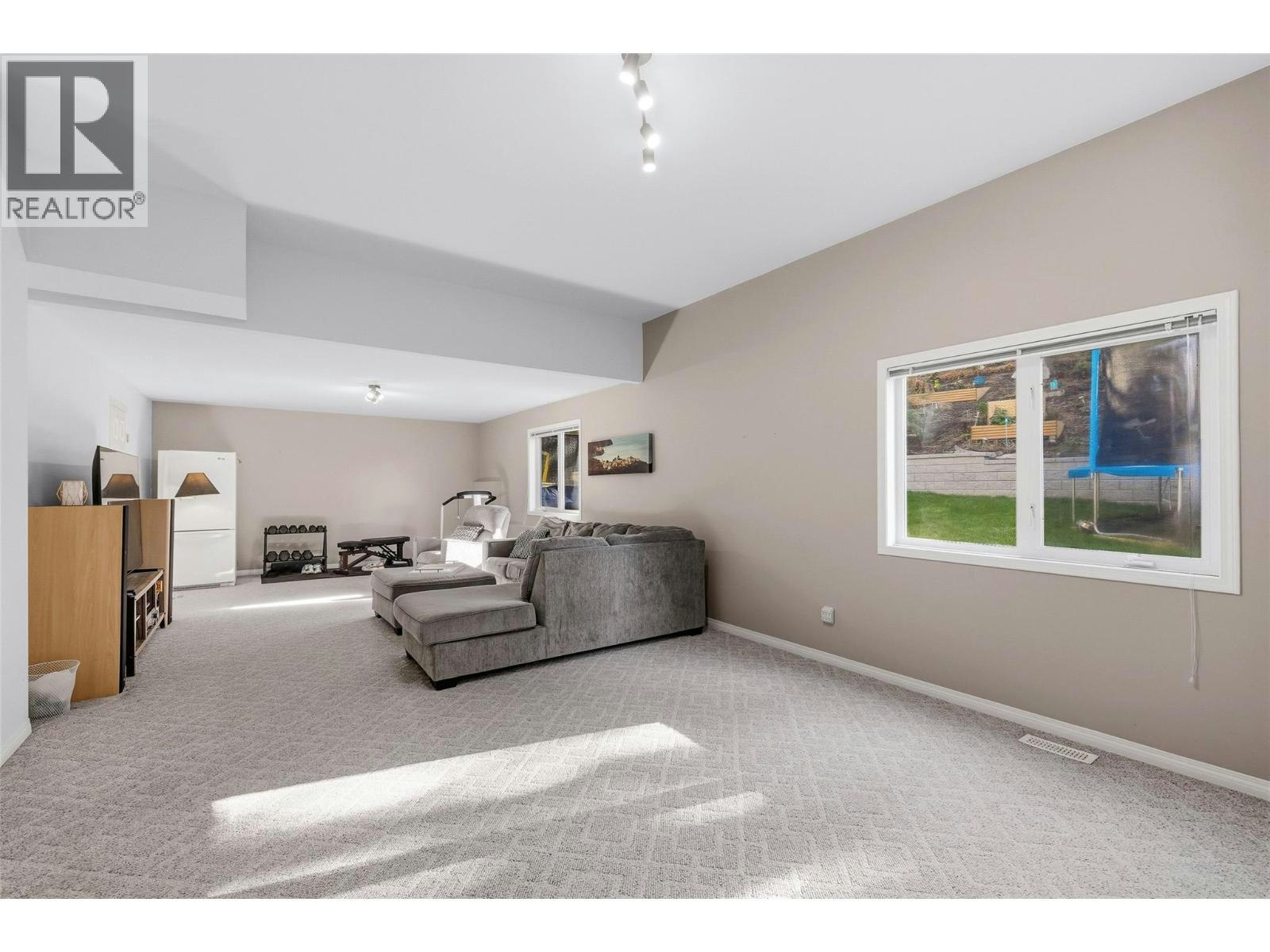 2109 Sunview Drive, West Kelowna, BC, V1Z 3P9 - 45