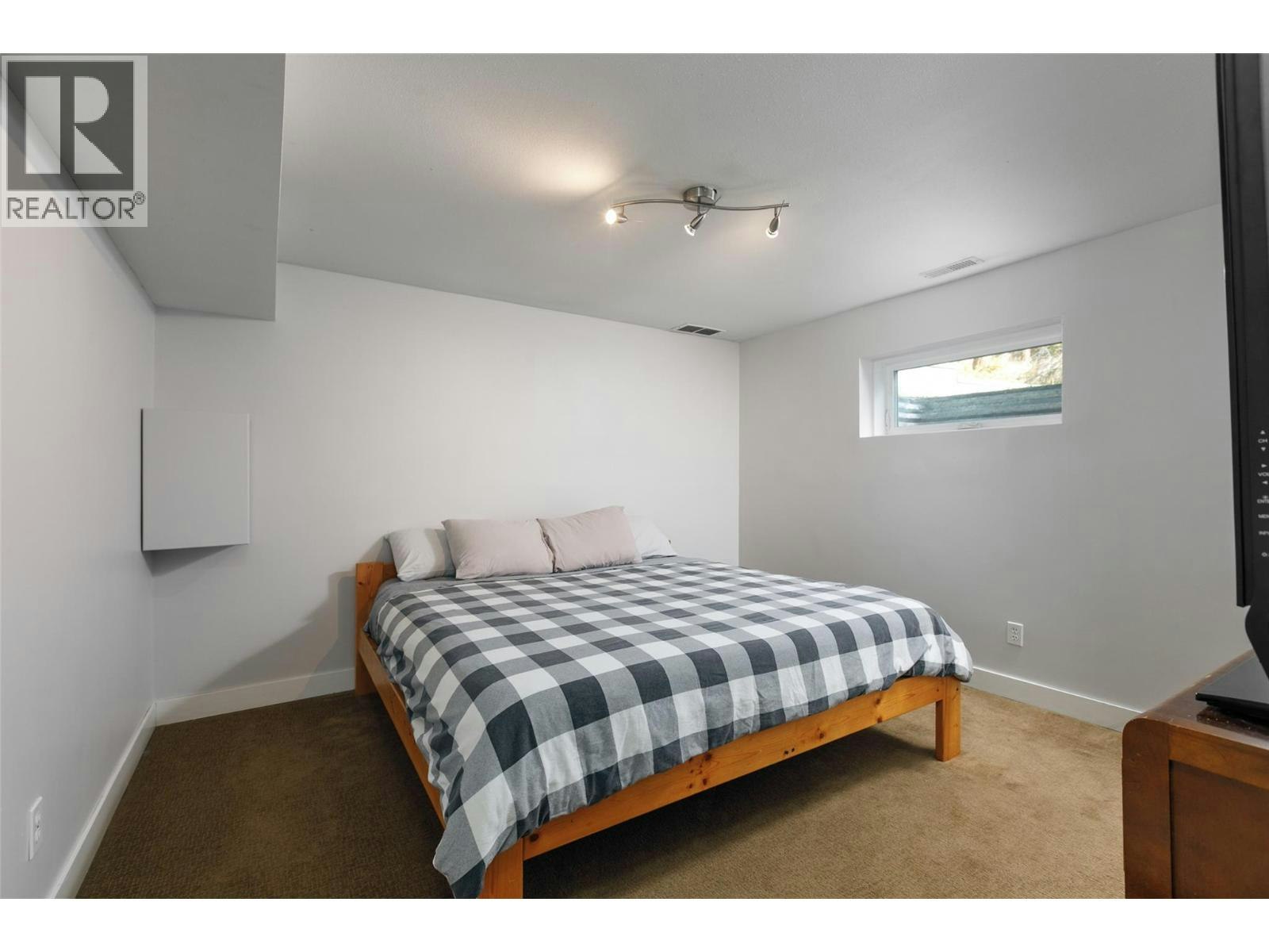 1489 Bear Creek Road, West Kelowna, BC, V1Z 2S2 - 34