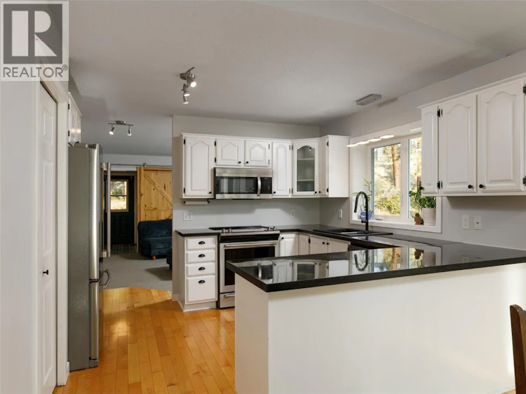 1489 Bear Creek Road, West Kelowna, BC, V1Z 2S2 - 17