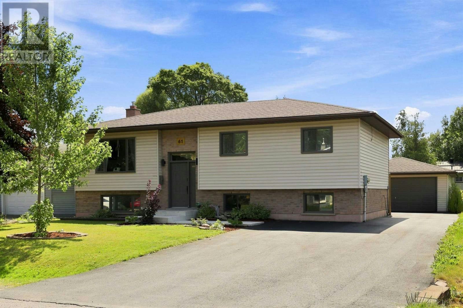 61 Bristol Place, Sault Ste. Marie, ON, P6A 6L9