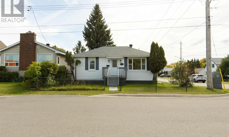 13 Stevens Street