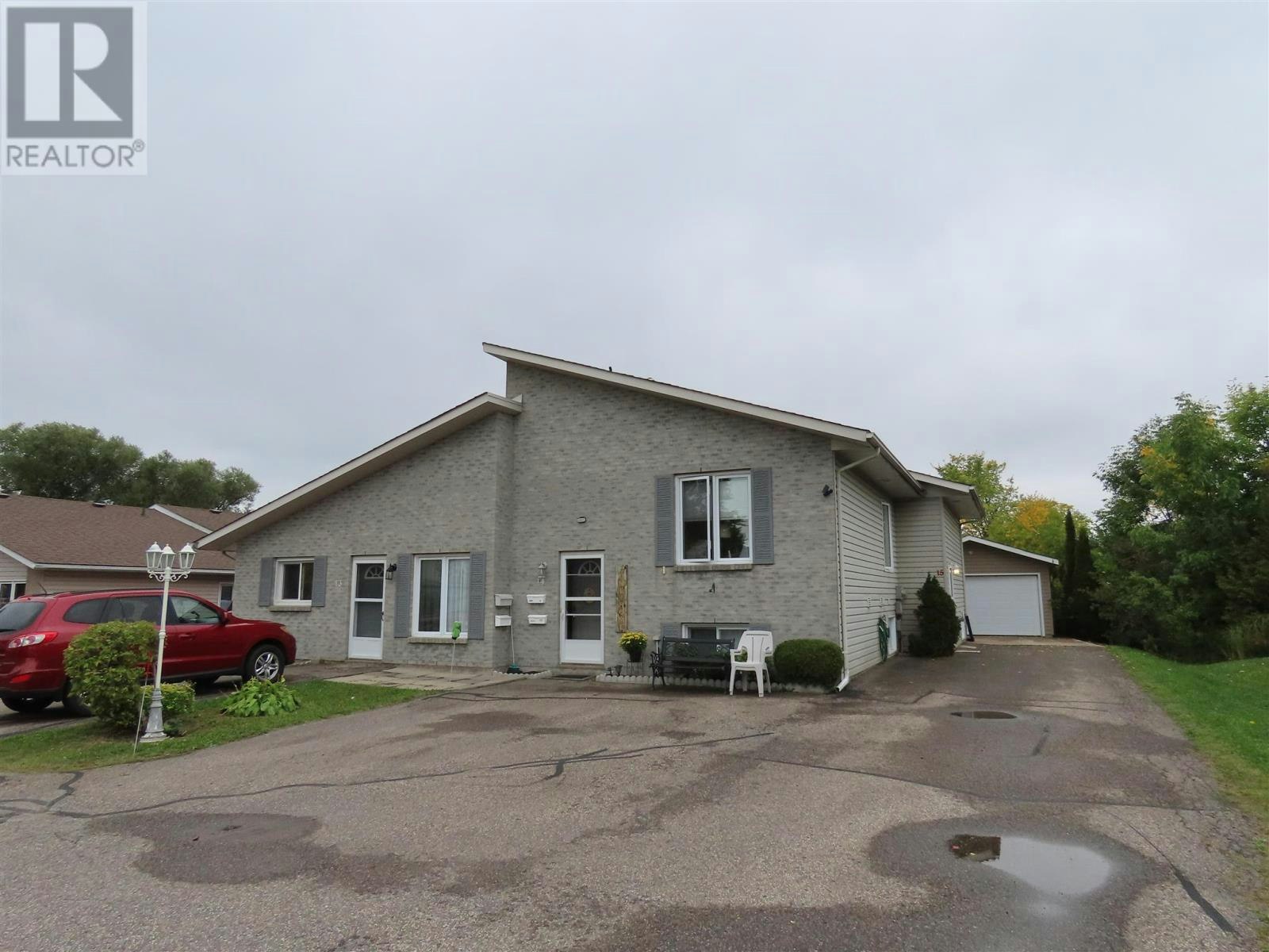 3 Elmwood Avenue, Sault Ste. Marie, ON, P6B 4V6