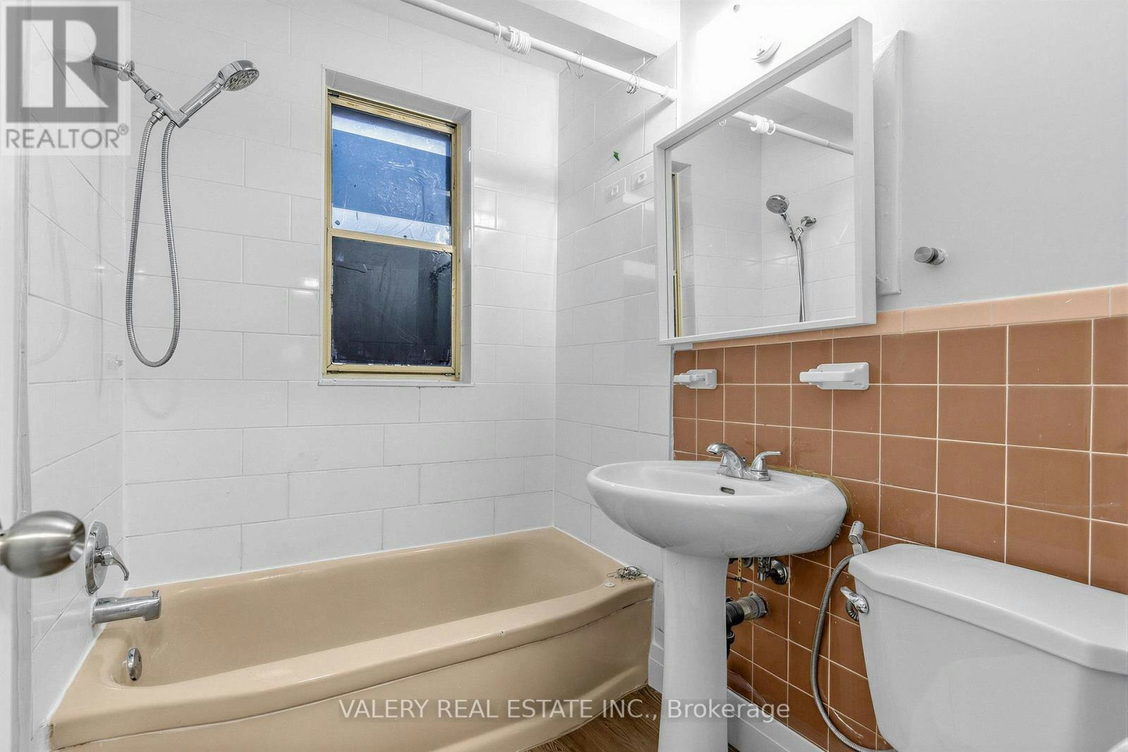 5-12 Westgate Boulevard, Toronto, ON, M3H 1N6 - 12