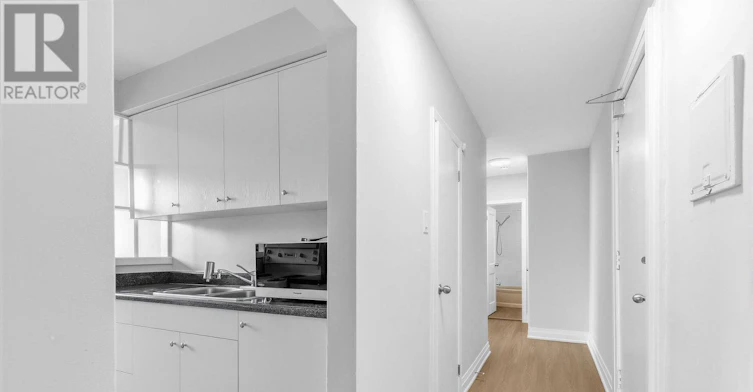 5-12 Westgate Boulevard, Toronto, ON, M3H 1N6 - 3