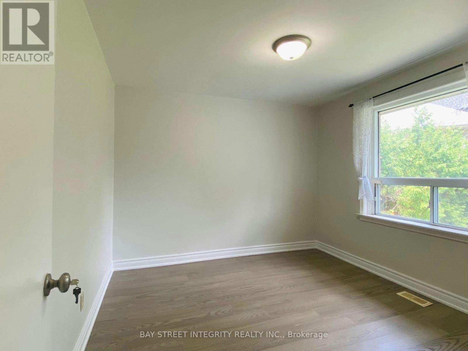 207 Maple Avenue, Richmond Hill, ON, L4C 2J4 - 11