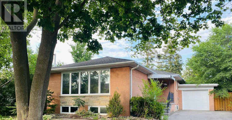 207 Maple Avenue, Richmond Hill, ON, L4C 2J4