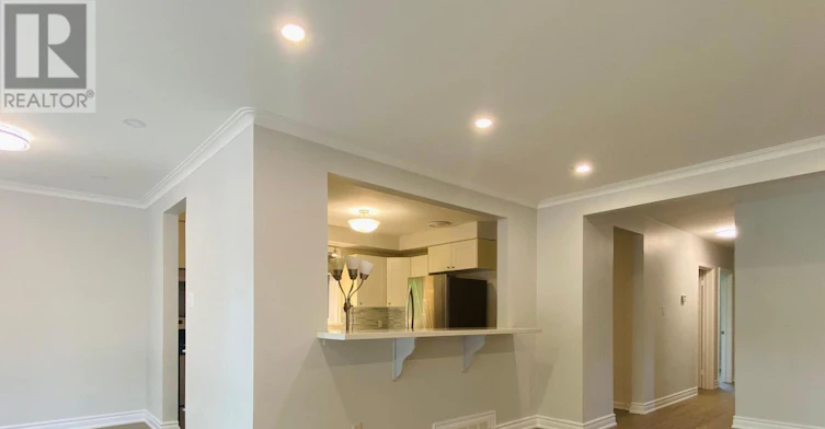207 Maple Avenue, Richmond Hill, ON, L4C 2J4 - 5