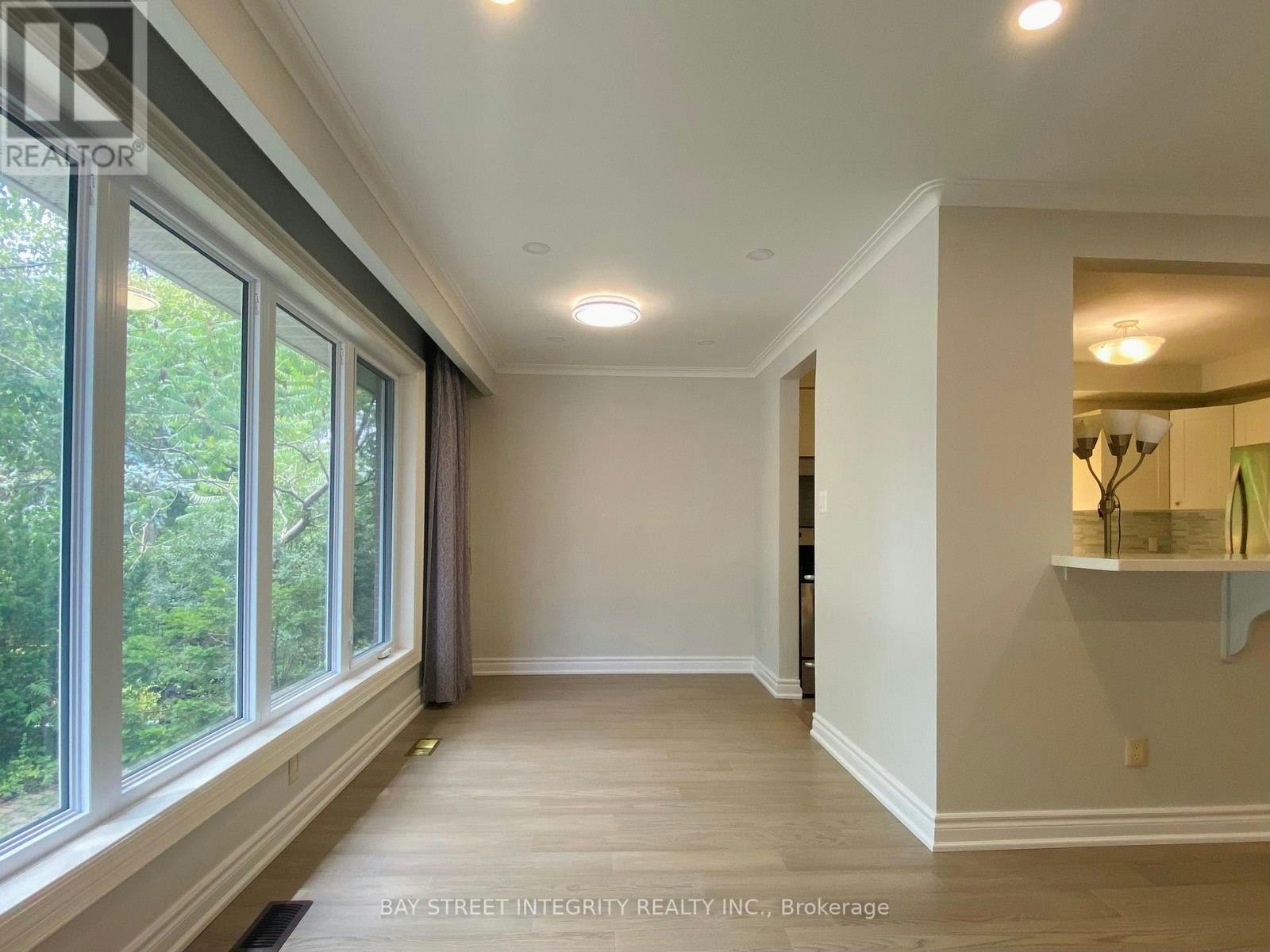 207 Maple Avenue, Richmond Hill, ON, L4C 2J4 - 9