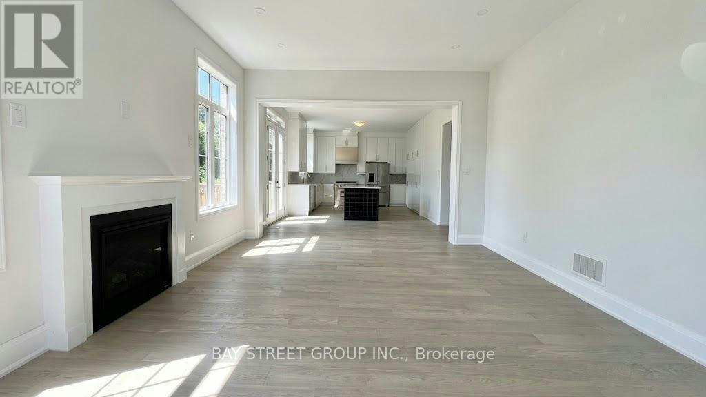 32 Moreau Way, Springwater, ON, L9X 0S6 - 3