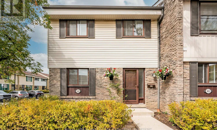 42-2779 Gananoque Drive
