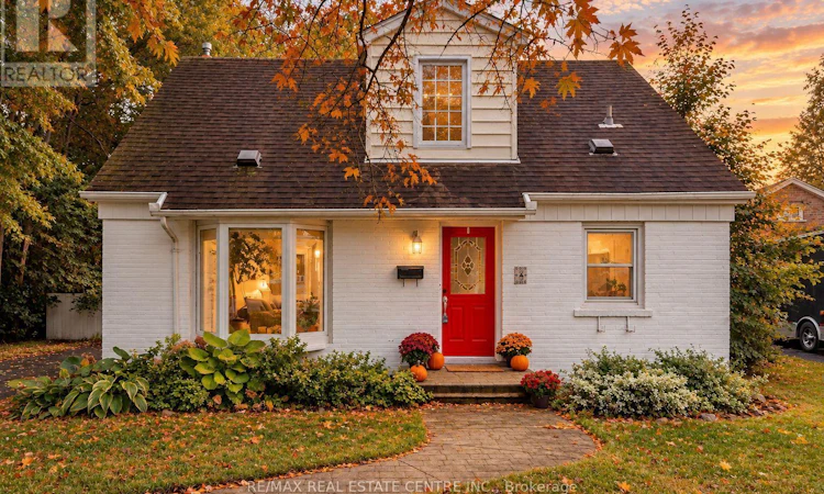 4 Lincoln Crescent