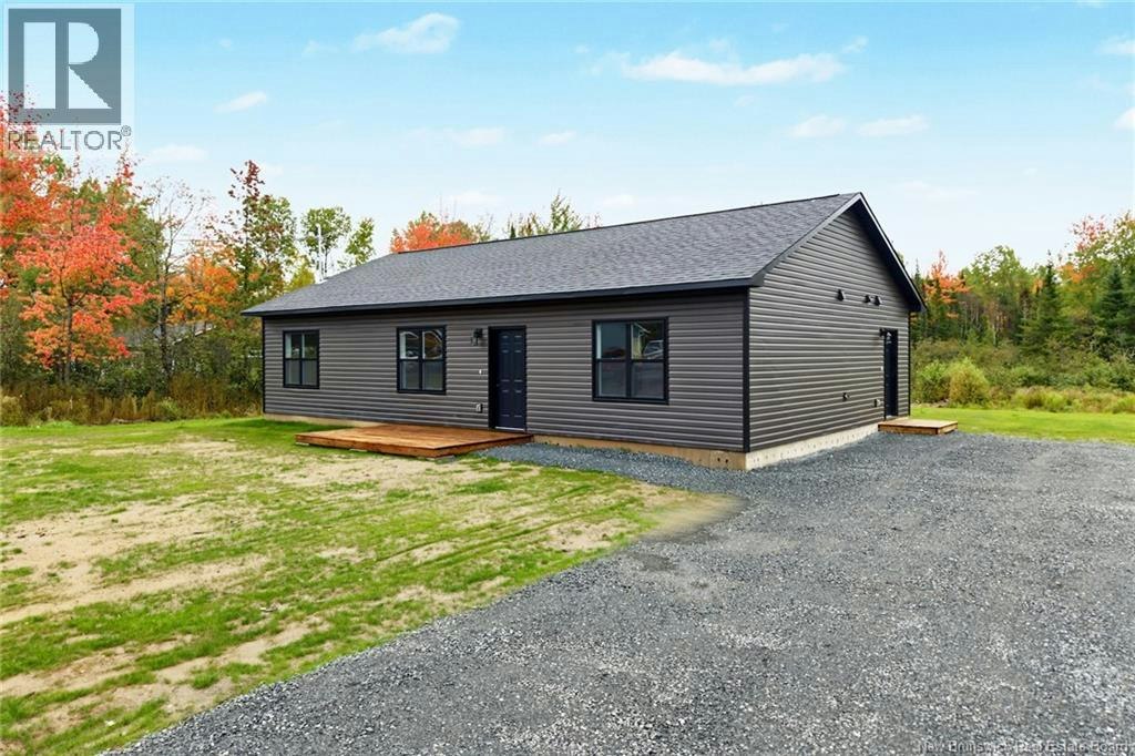 136 Horseman Road, Fredericton Junction, NB, E5L 1W5