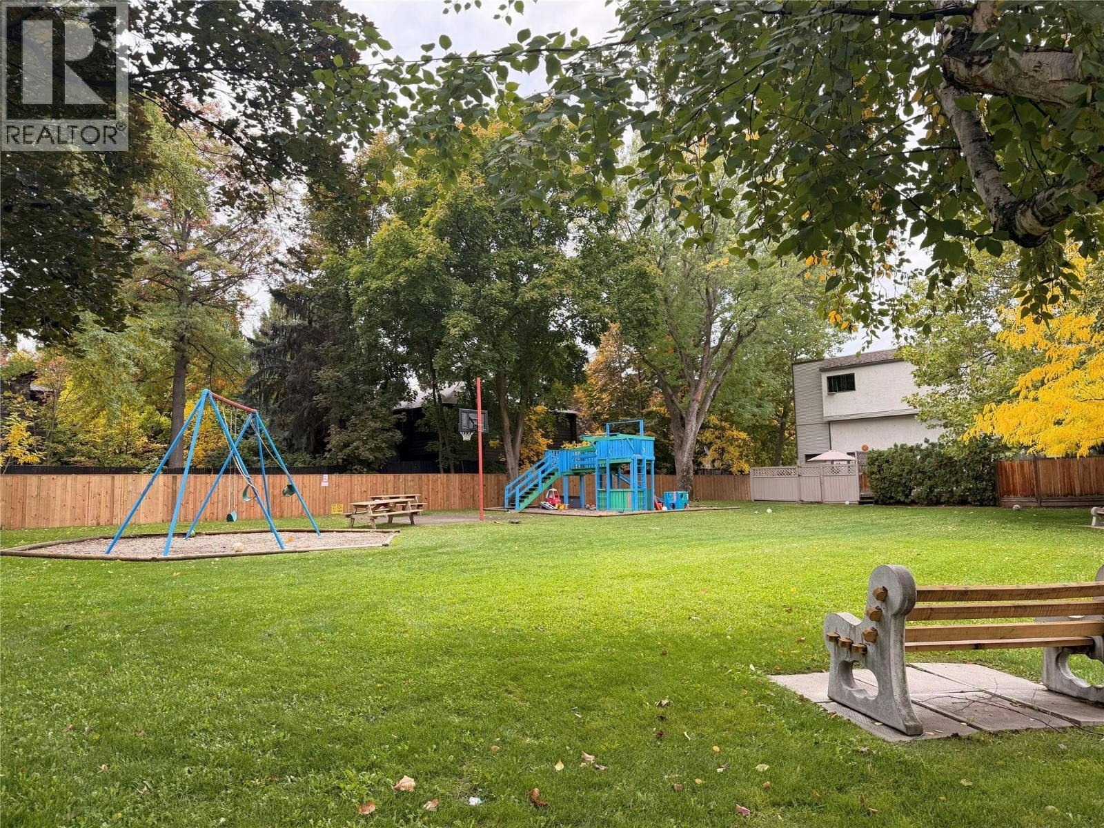 24-1985 Burtch Road, Kelowna, BC, V1Y 4B4 - 31