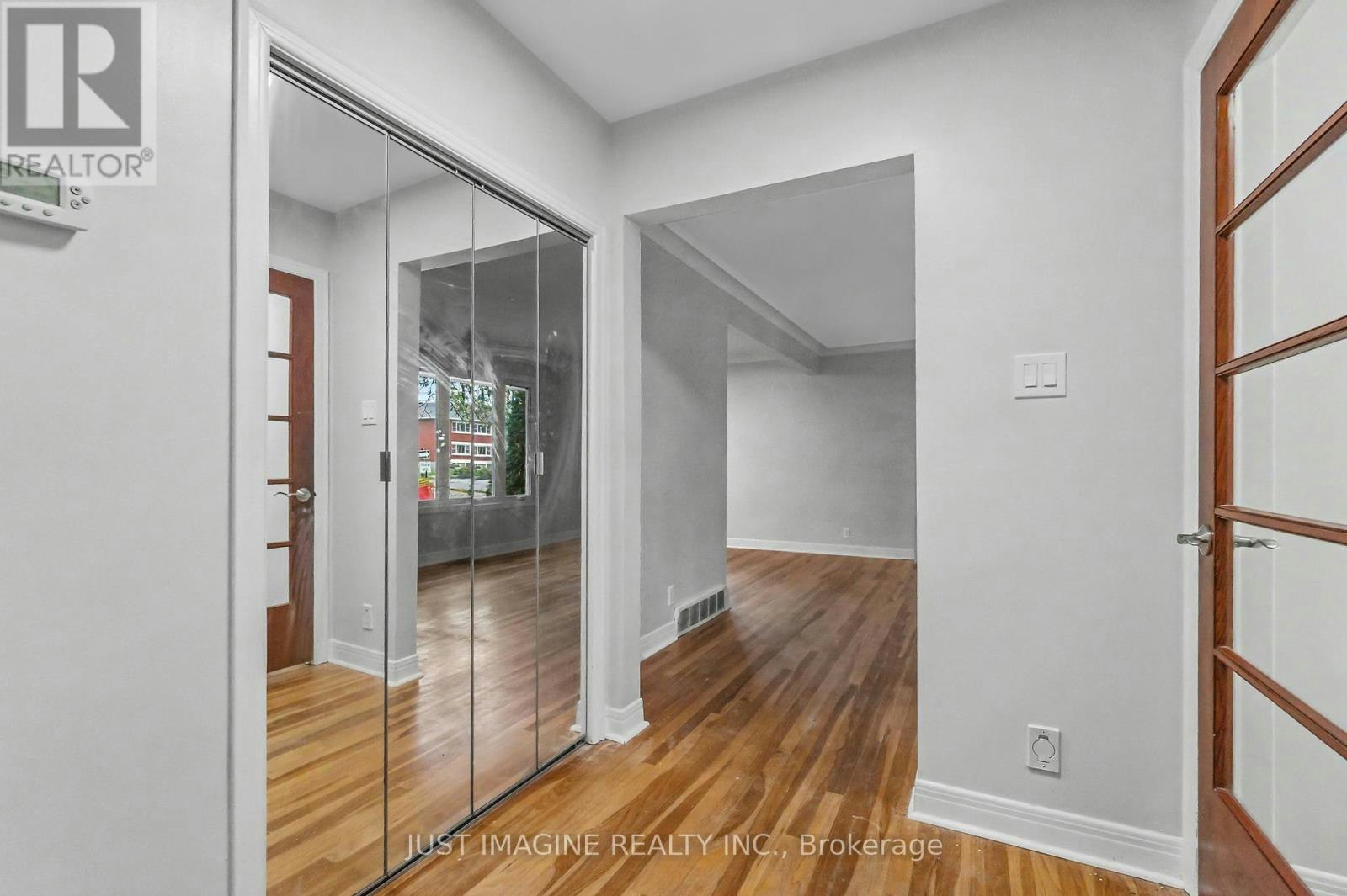 286 Clare Street, Ottawa, ON, K1Z 7E4 - 4
